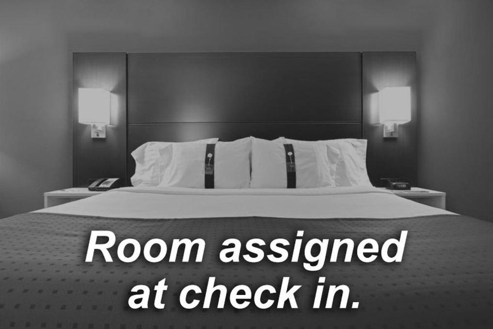 Holiday Inn Express Mccomb By Ihg Zewnętrze zdjęcie