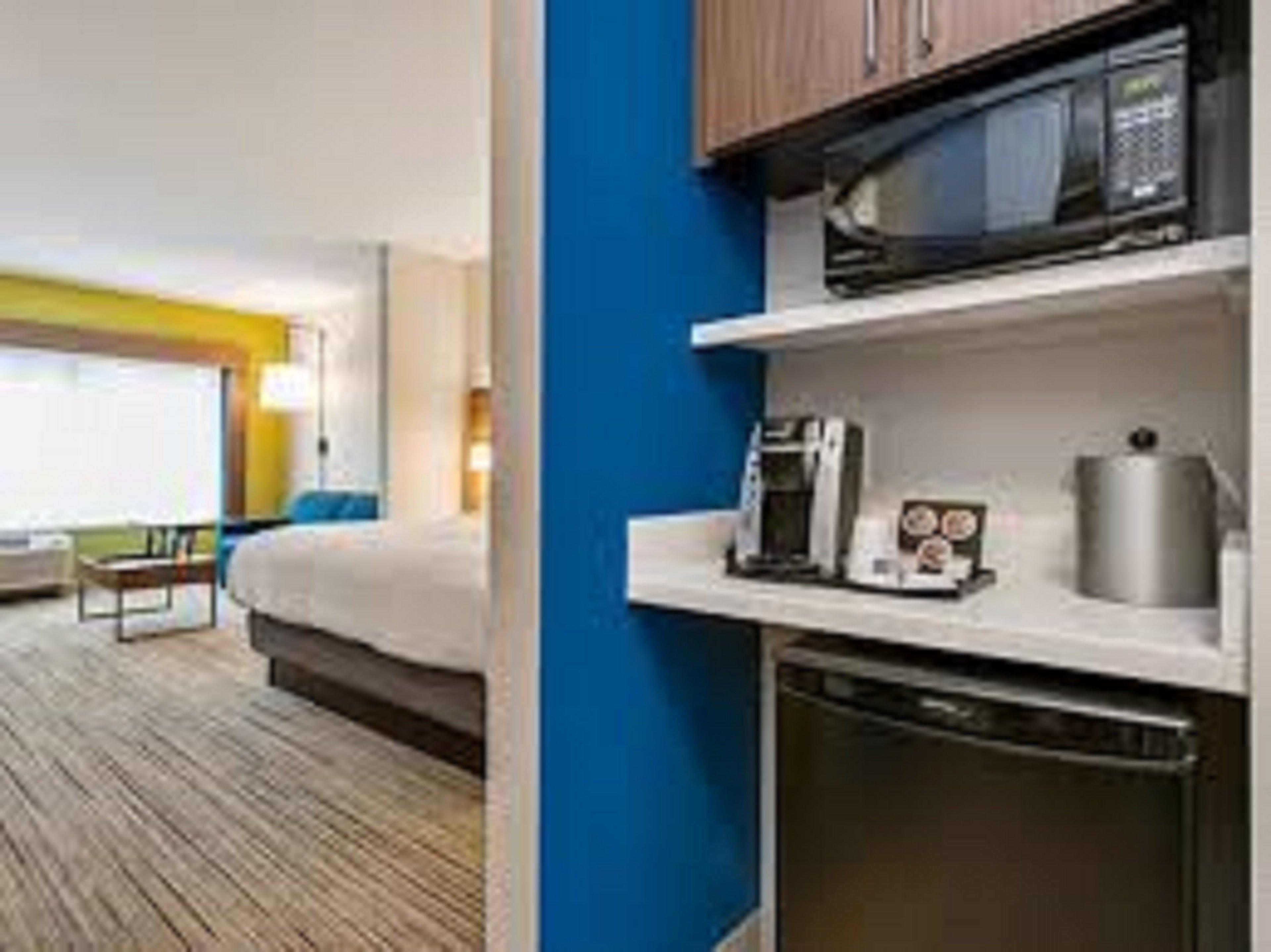Holiday Inn Express Mccomb By Ihg Zewnętrze zdjęcie